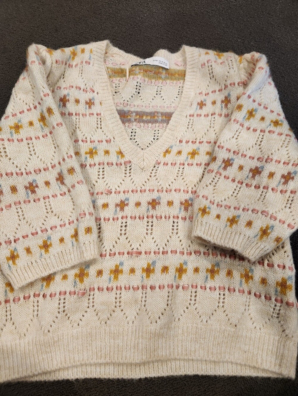 ZARA Jacquard Sweater with Pink Ribbon M